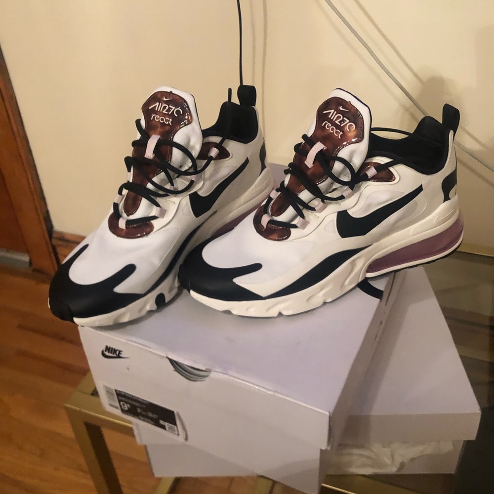 Brand new Nike air max 270 women size 9.5